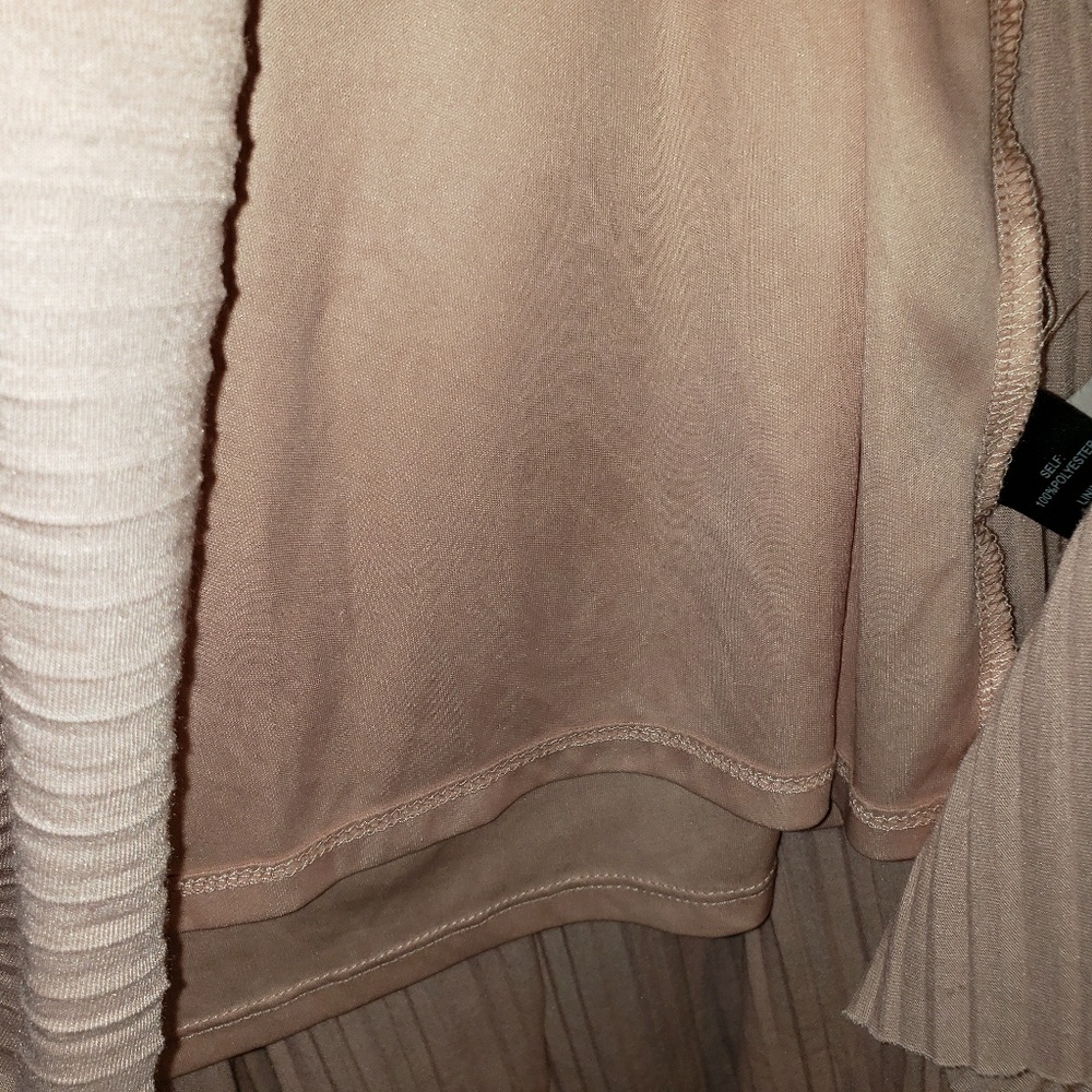 ๐๐๐SOLD๐๐ pale blush pleated midi skirt 1x 1 - Picture 3 of 7